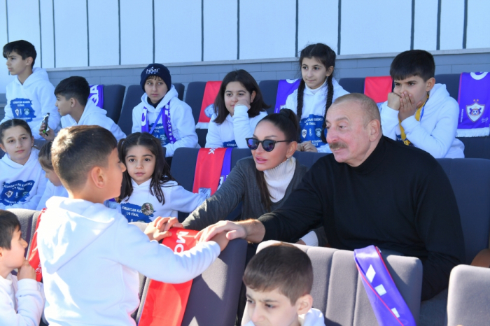   Footage of President Ilham Aliyev and First Lady Mehriban Aliyeva with children of martyrs -   PHOTOS    