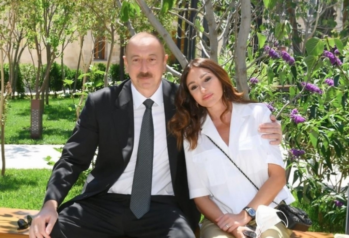  La Vicepresidenta Primera Mehriban Aliyeva comparte una publicación con motivo del cumpleaños del Presidente Ilham Aliyev 