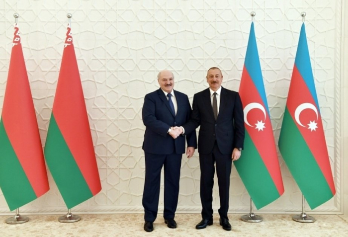   Belarussischer Präsident gratuliert Ilham Aliyev zu seinem Geburtstag  