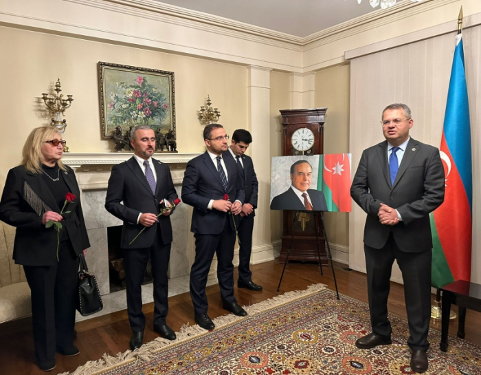 Azerbaijani Embassy in Washington hosts event to commemorate National Leader Heydar Aliyev