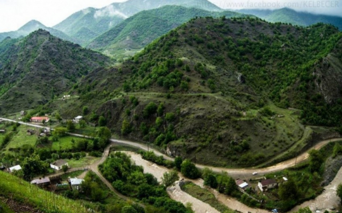    Ağdərə Qarabağ iqtisadi rayonunun tərkibinə daxil edilib     
