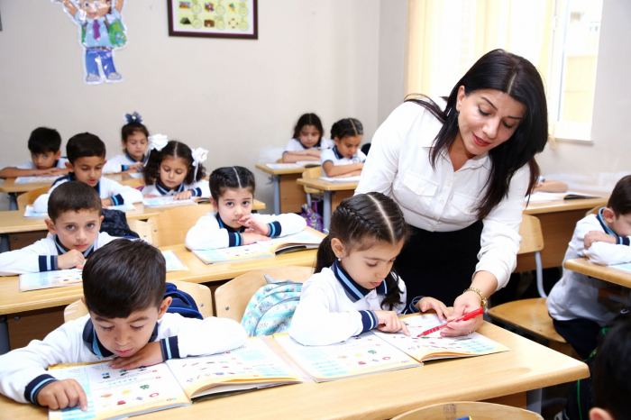 Bakı məktəblərində 2258 nəfər işə qəbul olunub