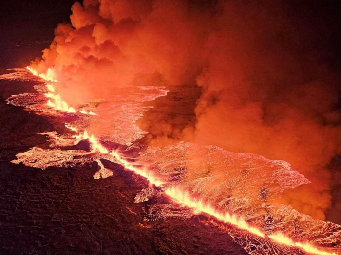 Islande : Éruption volcanique sur la péninsule de Reykjanes