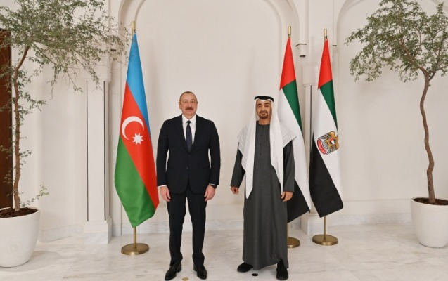  Ilham Aliyev participa en un evento relacionado con el Día de la Independencia de los EAU 