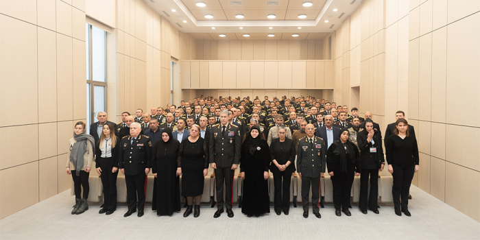    Şəhid polislərin ailələrinə ali dövlət mükafatları təqdim olunub  
   