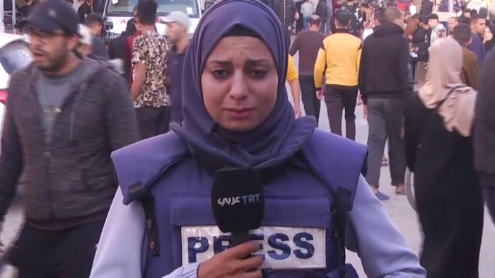    Canlı yayım zamanı TRT müxbirinin evi bombalandı -    Video     
   