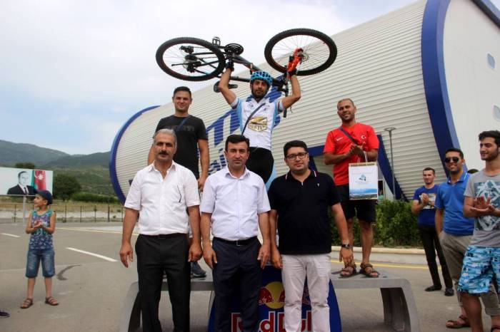 Jurnalistlər arasında velosiped yarışı keçirilib - Fotolar