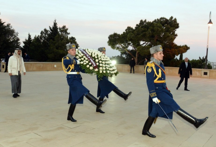 President of UAE honors Alley of Martyrs in Azerbaijan