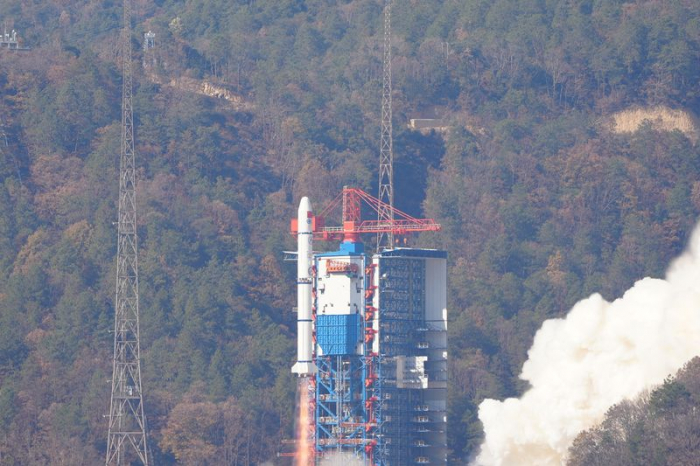 China satellite launch causes pre-election political storm in Taiwan