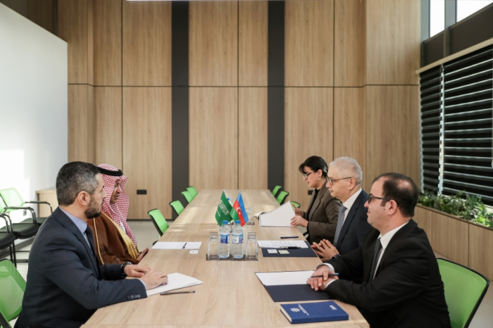  Aserbaidschan und Saudi-Arabien diskutieren Perspektiven für eine Zusammenarbeit im Bereich des Sozialschutzes  