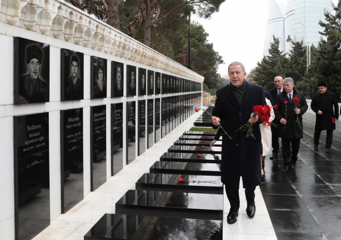 Presidente de la Comisión de Defensa Nacional del Parlamento turco se encuentra de visita en Azerbaiyán 