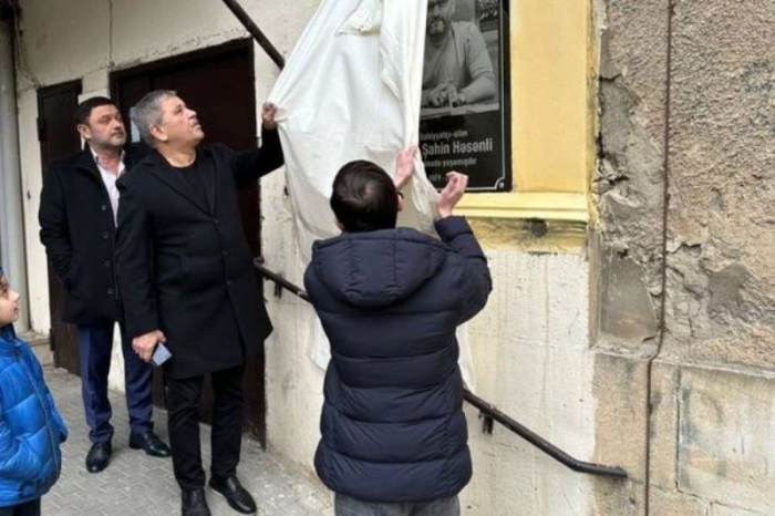    Hacı Şahinin barelyefinin açılışı oldu -    Fotolar      