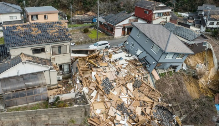 Death toll from Japan earthquakes rises to 126