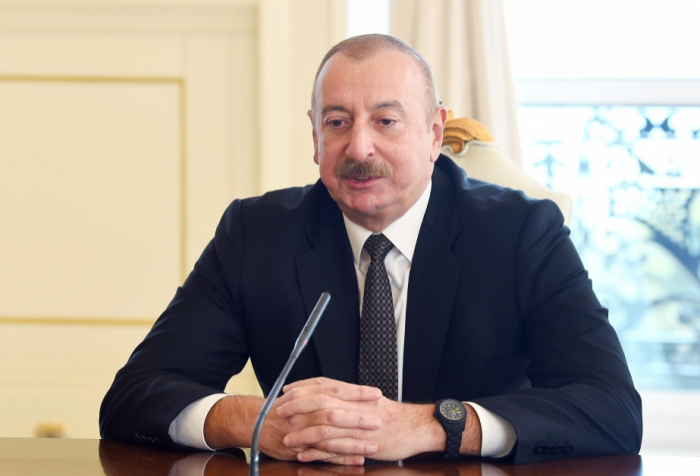  Presidente Ilham Aliyev: "La cooperación entre Azerbaiyán y los Emiratos Árabes Unidos es multifacética" 