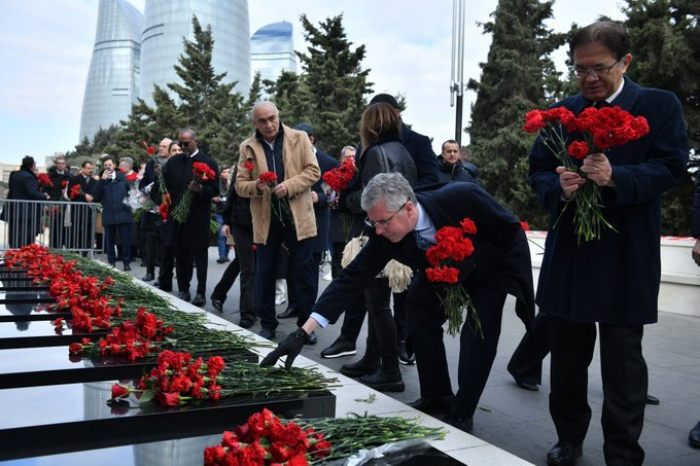 UK ambassador offers condolences to Azerbaijan over anniversary of January 20 tragedy