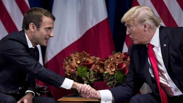 «C’était trop facile» : Donald Trump moque Emmanuel Macron devant ses partisans