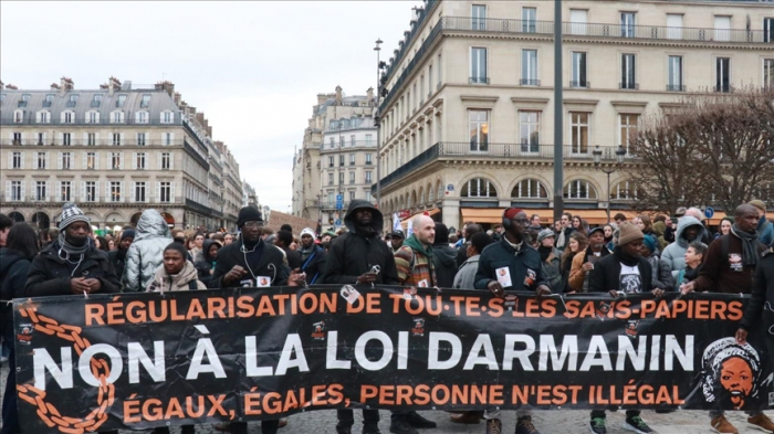 France : une manifestation violente à Rennes contre la loi immigration