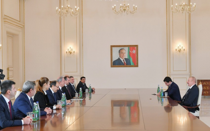  Prezident Hulusi Akarı qəbul edib -  FOTO+YENİLƏNİB  