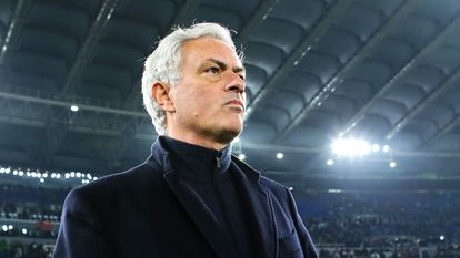 Mourinho deja el banquillo del club italiano AS Roma