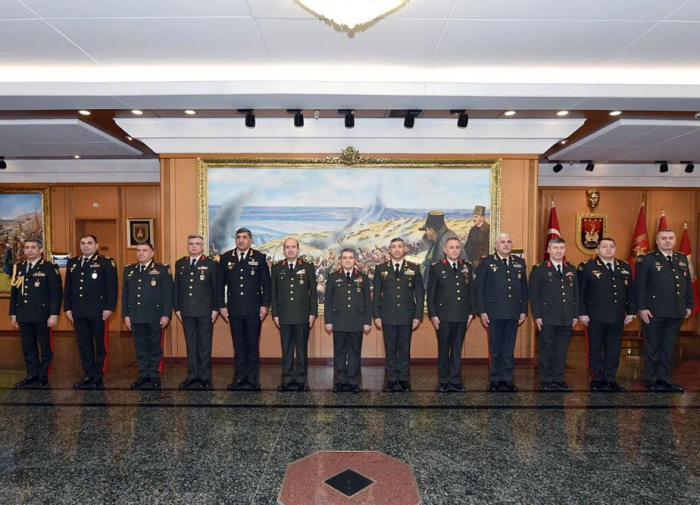   Aserbaidschanische Generäle vertiefen die Zusammenarbeit mit türkischen Kollegen  