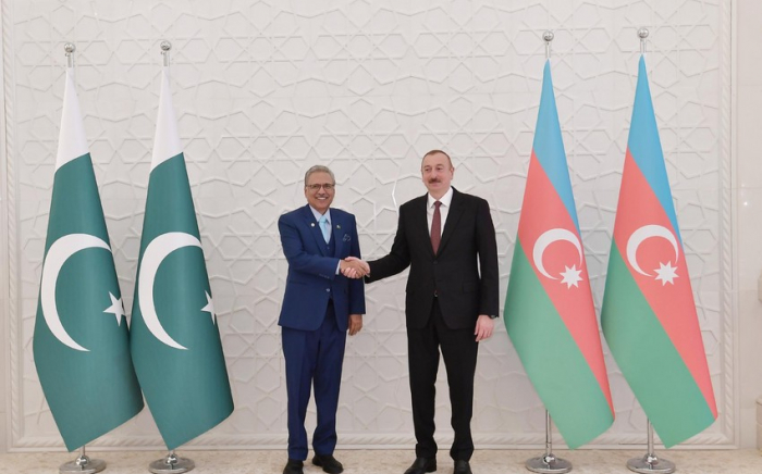  Präsident Pakistans gratulierte dem Staatsoberhaupt Aserbaidschans 