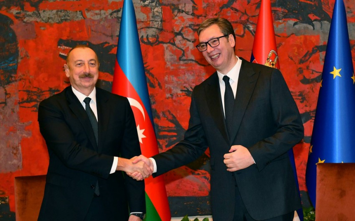   Aleksandar Vucic gratulierte Ilham Aliyev  