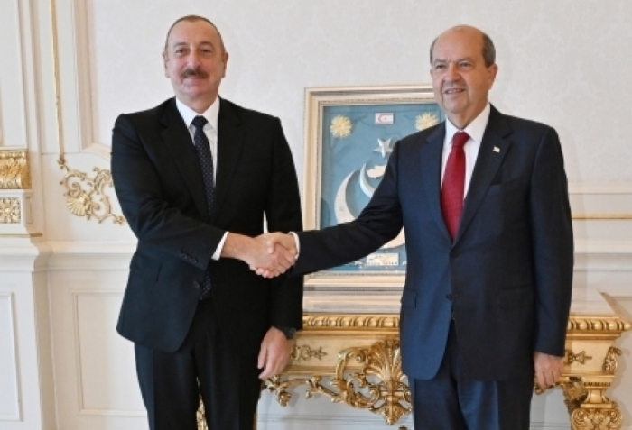  El Presidente de Chipre del Norte felicita al Presidente de Azerbaiyán 