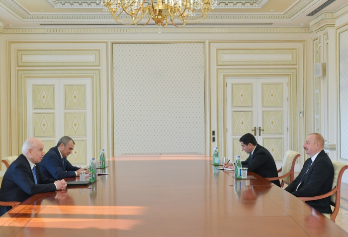   Präsident Ilham Aliyev empfängt den Generalsekretär der Gemeinschaft Unabhängiger Staaten  