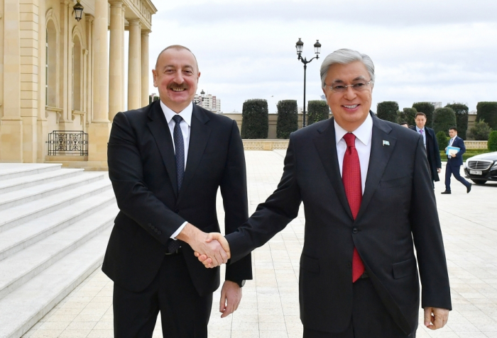   Kasachischer Präsident gratuliert dem aserbaidschanischen Leader  