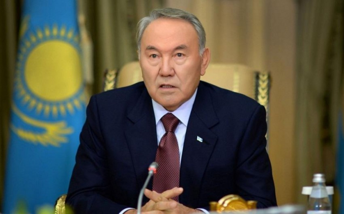  Nursultan Nasarbajew gratuliert dem Präsidenten Ilham Aliyev 