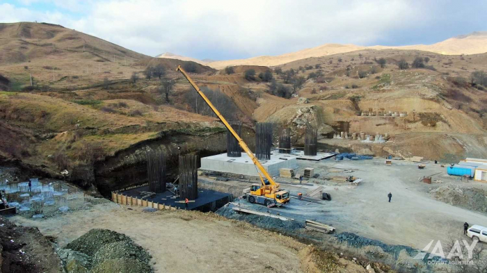   Aserbaidschan setzt den Bau der Kalbadschar-Latschin-Autobahn fort  