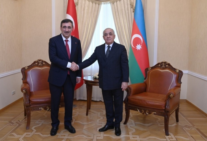   Türkischer Vizepräsident gratuliert dem aserbaidschanischen Premierminister  