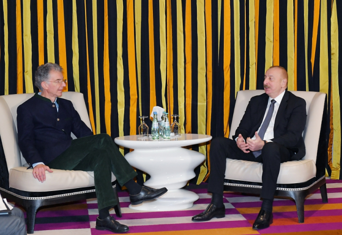   Präsident Aliyev trifft sich mit dem Vorsitzenden der Münchner Sicherheitskonferenz  