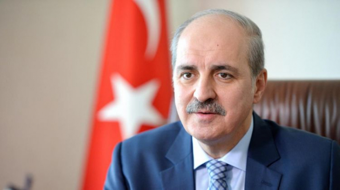  Numan Kurtulmus llega a Azerbaiyán 