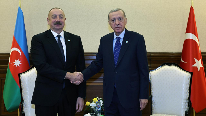  Arranca la reunión cara a cara entre Ilham Aliyev y Erdogan 