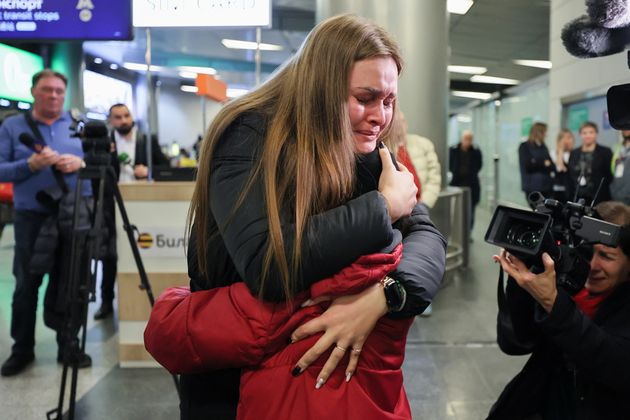 Rusiya Qətərin vasitəçiliyi ilə 11 uşağı Ukraynaya təhvil verib