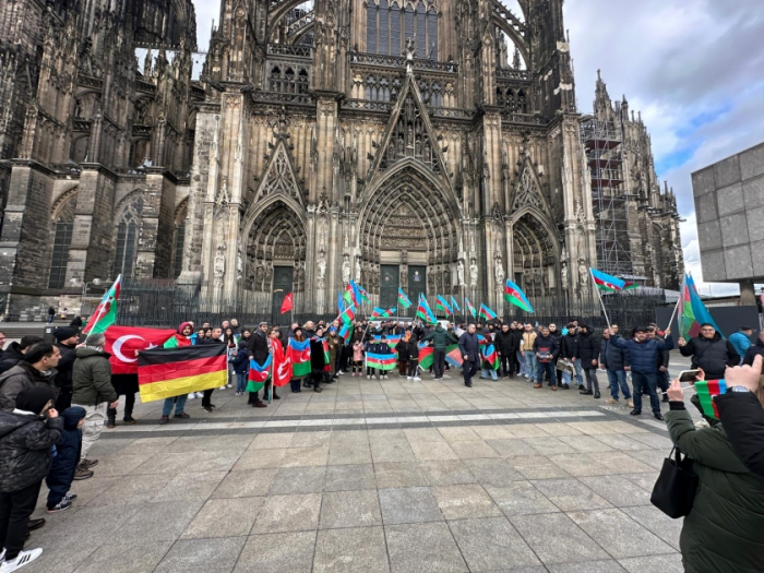 Rally commemorating 32nd anniversary of Khojaly genocide held in front of Cologne Cathedral
