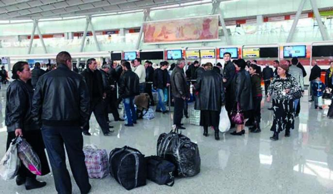   People fleeing Armenia en masse - MP   