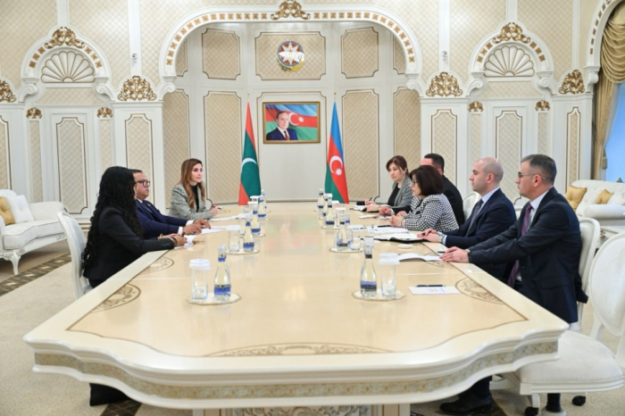 Azerbaijan parliament speaker meets with her counterparts from Maldives and Sri Lanka