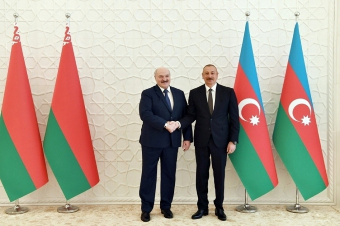  Lukashenko invitó al presidente de Azerbaiyán a Bielorrusia 