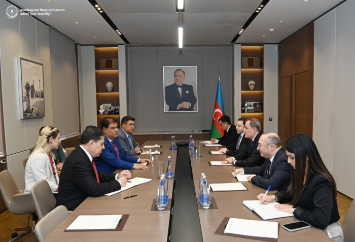 Canciller azerbaiyano se reúne con la delegación del Senado Federal de Brasil