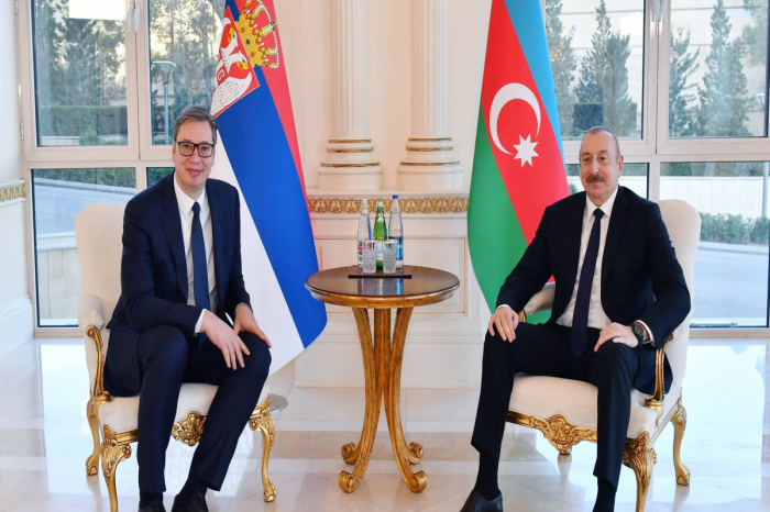  Presidente Ilham Aliyev felicita a su homólogo serbio 