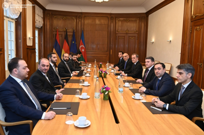   Arranca en Berlín la reunión de los Cancilleres de Azerbaiyán y Armenia  