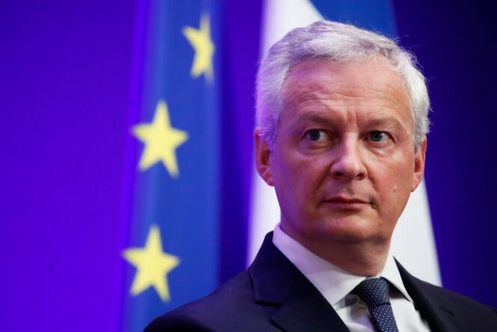 Le gouvernement français rabote sa prévision de croissance et promet des économies "immédiates"