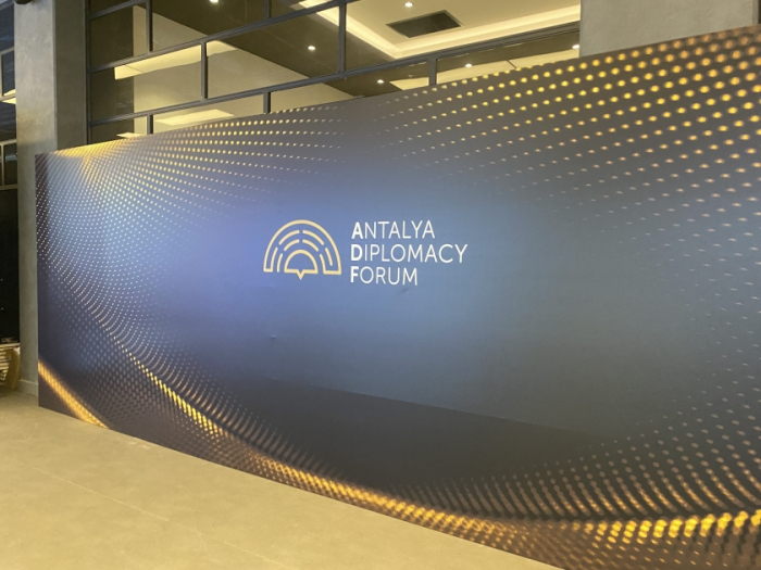    Antalyada Diplomatiya Forumu başlayıb     
