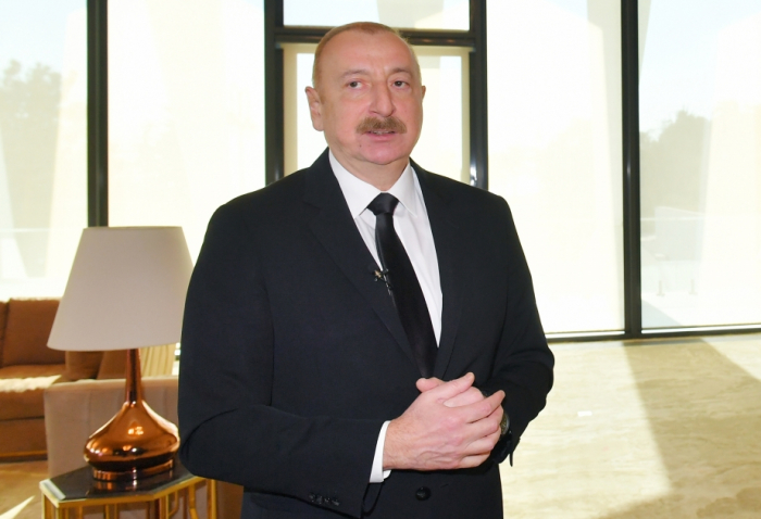  Ilham Aliyev : L’agenda des projets renouvelables de l’Azerbaïdjan est très ambitieux 