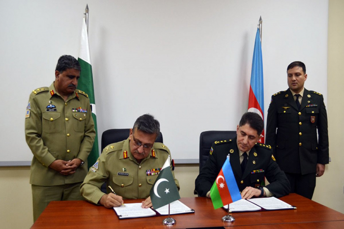   Aserbaidschan und Pakistan unterzeichnen ein Protokoll über die bilaterale militärische Zusammenarbeit  