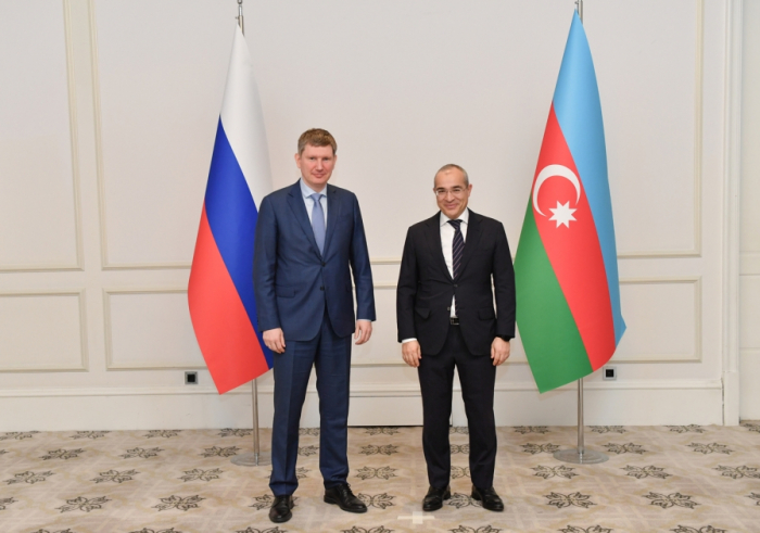   Aserbaidschan und Russland diskutieren über den Ausbau der wirtschaftlichen Zusammenarbeit  