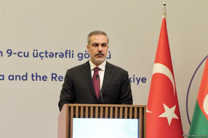   Türkischer Außenminister ruft zur Unterstützung der Öffnung des Zangezur-Korridors inmitten Armeniens auf  