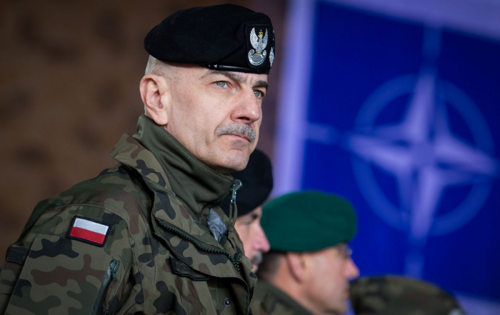     Polşalı general:    "Ukrayna ordusunun itkiləri milyonlarla ölçülür" 